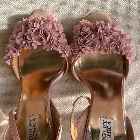 BADGLEY MISCHKA Satin Heels - Picture 4 of 8